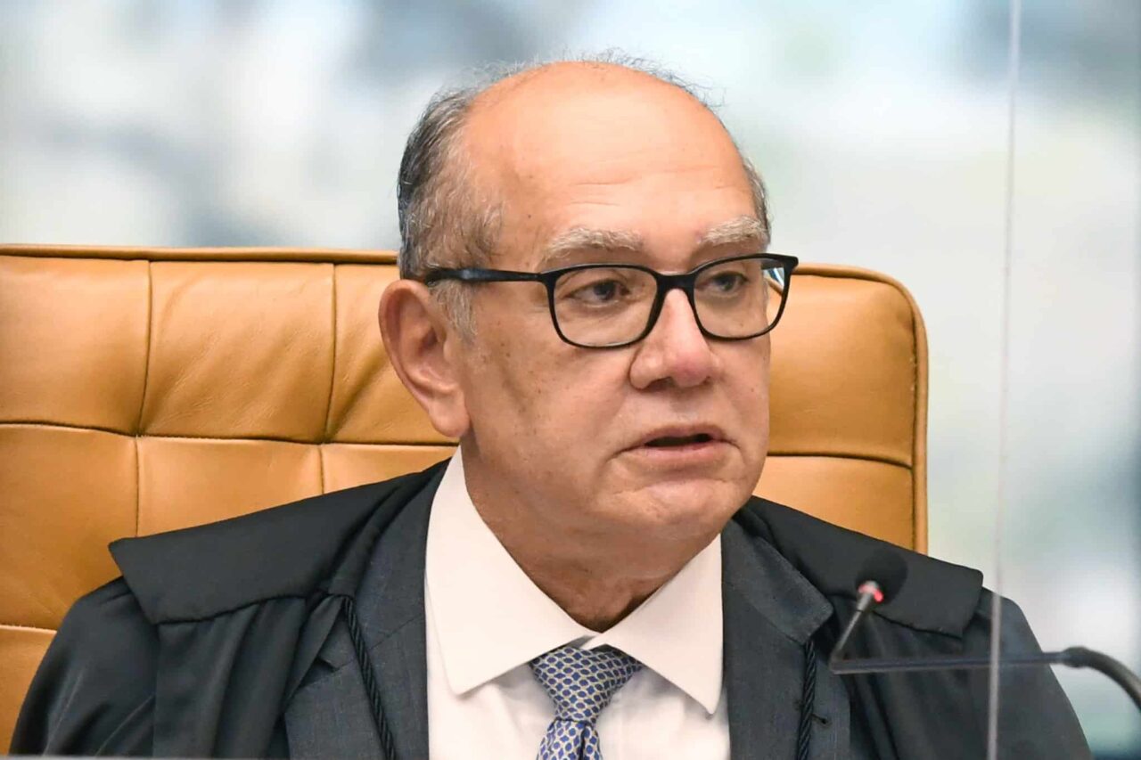 Ministro Gilmar Mendes pede parecer da PGR sobre ação para obrigar Pacheco a instalar CPI sobre 8/1