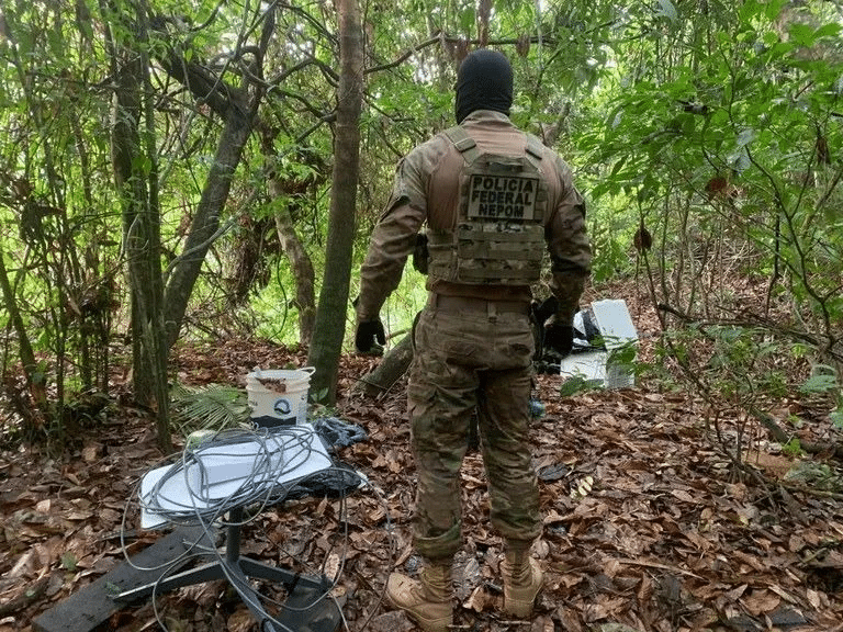 Polícia Federal descobre pontes que davam acesso a locais de exploração CRIMINOSA em terras indígenas