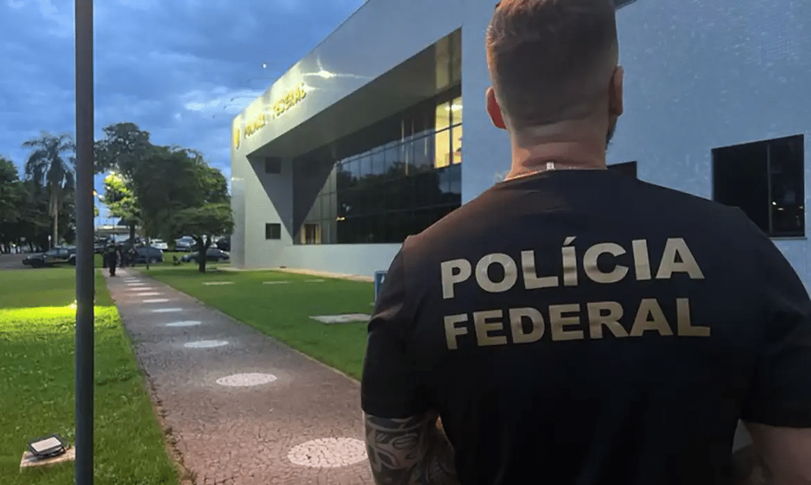 Espionagem ilegal: PF faz operação contra caso que chocou o Brasil e mira em ex-diretor da Abin