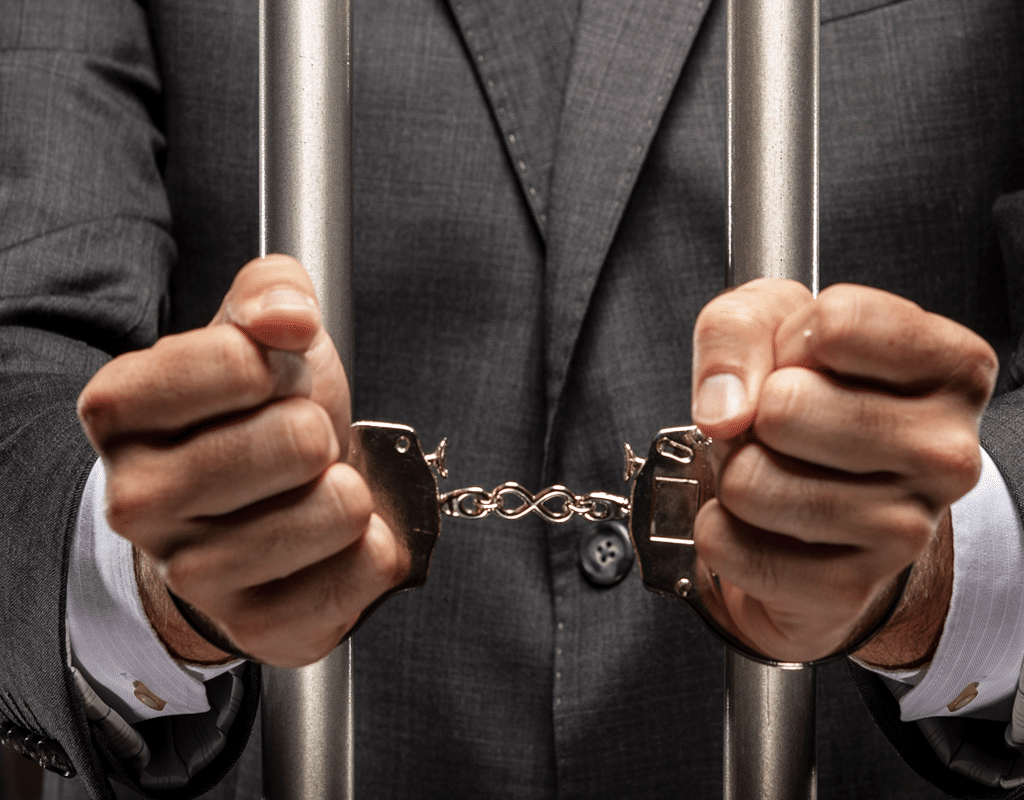 Advogado é preso após extorquir R$ 5 mil de cliente para devolver celulares apreendidos pela polícia
