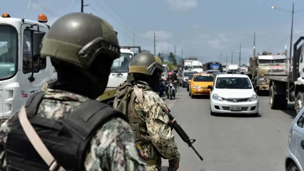 Crise no Equador: mais de 300 pessoas foram presas e Forças Armadas foram mobilizadas