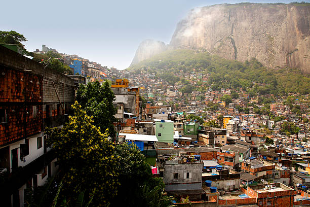 	Facção que domina Rocinha já lucra mais com extorsão do que com comércio de drogas
