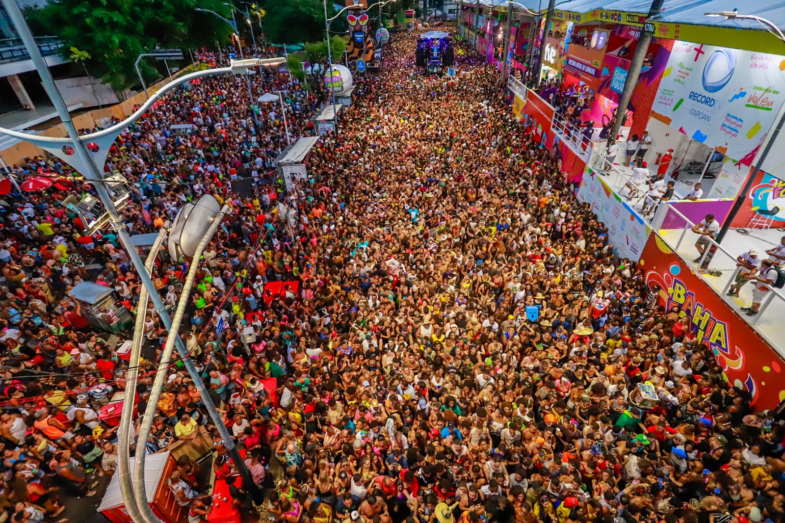Operação policial em Salvador prende cinco suspeitos de tráfico de drogas durante o Carnaval